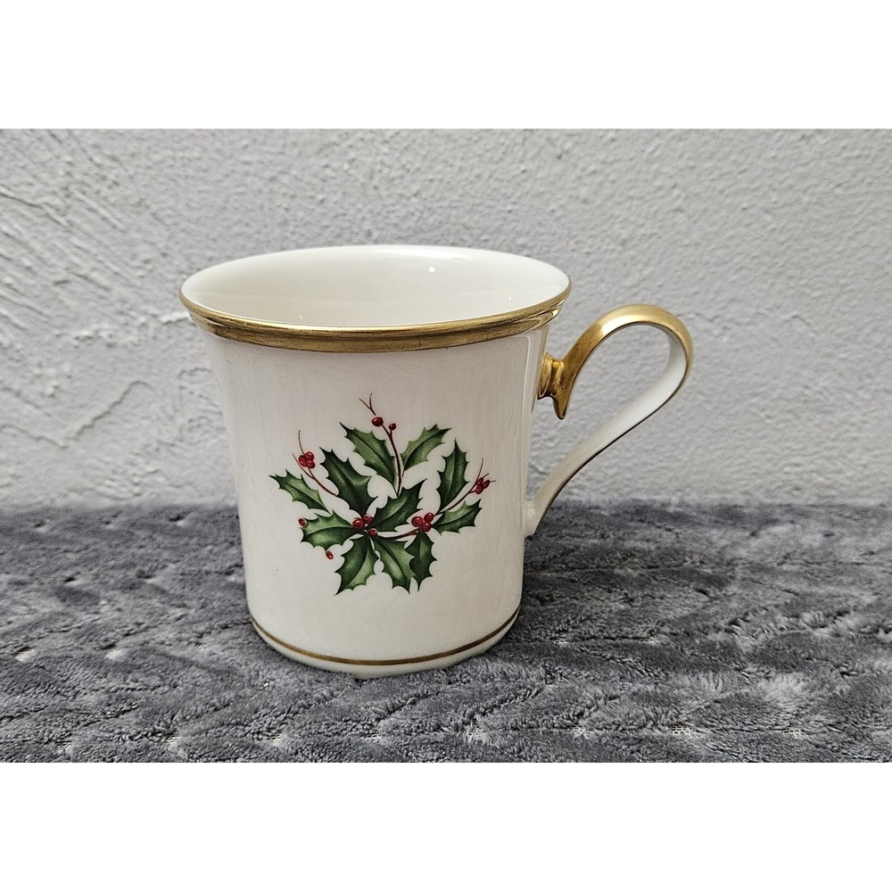 Lenox Holiday Cup Mug Christmas Bone China‎ with Holly Pattern